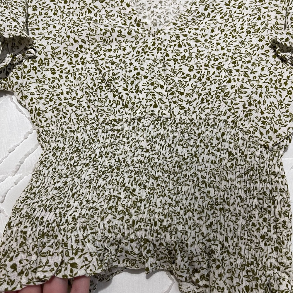 Flower Top - Picture 2 of 5